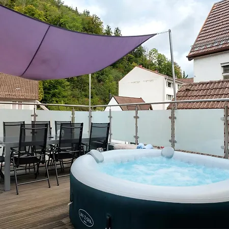 شقة Haus Schiltach